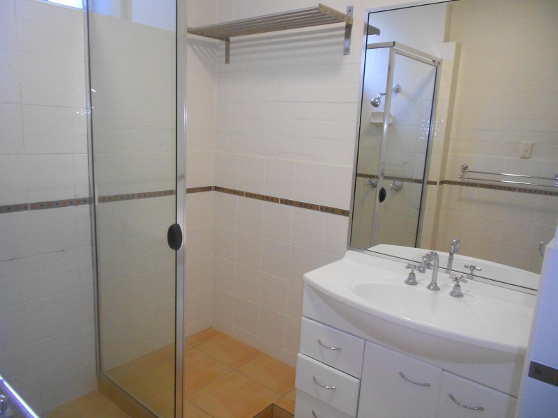 2/45 WAVERLEY ROAD, Taringa QLD 4068