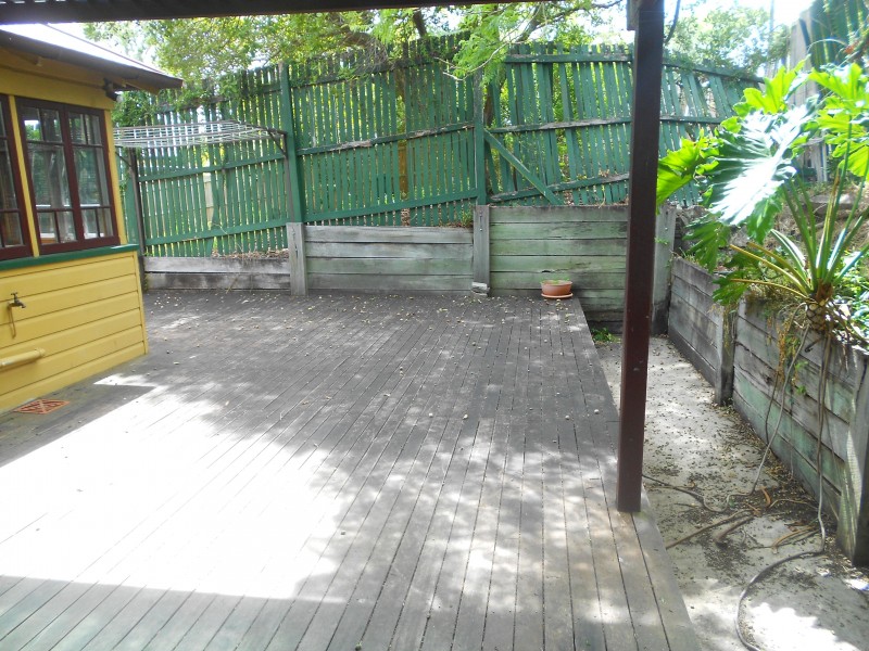 88 WAVERLEY ROAD, Taringa QLD 4068