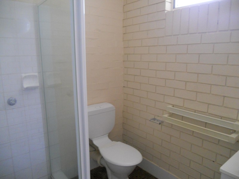 8/5 WESTERHAM STREET, Taringa QLD 4068