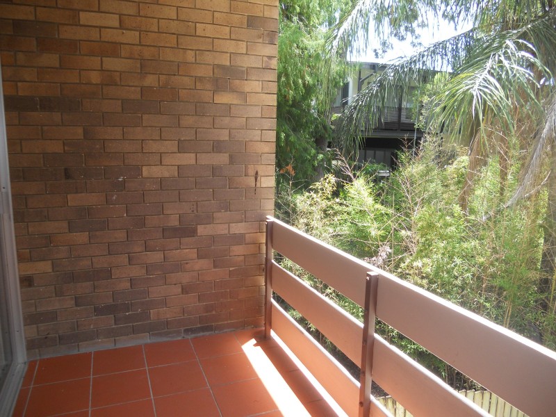 8/5 WESTERHAM STREET, Taringa QLD 4068