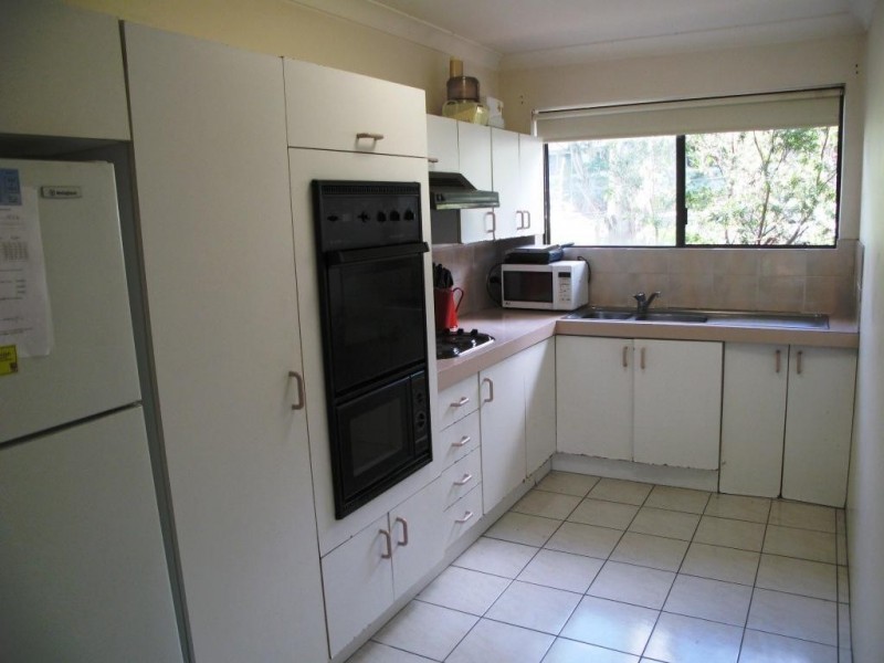 2/124 WHITMORE STREET, Taringa QLD 4068