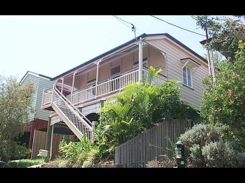 8 WHITE ST, Kelvin Grove QLD 4059