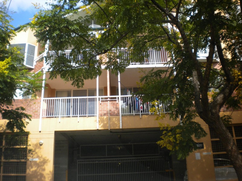 5/16 YORK ST, Indooroopilly QLD 4068