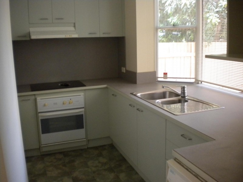 5/16 YORK ST, Indooroopilly QLD 4068