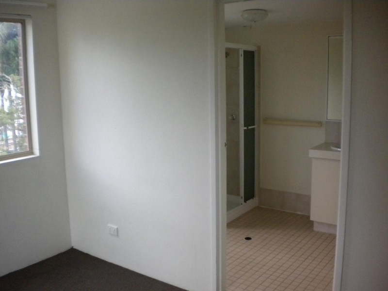 4/33 YORK ST, Indooroopilly QLD 4068