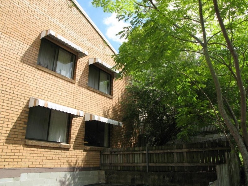 4/11 YORK STREET, Indooroopilly QLD 4068