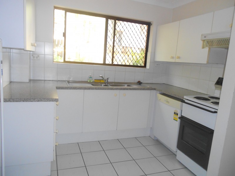4/11 YORK STREET, Indooroopilly QLD 4068