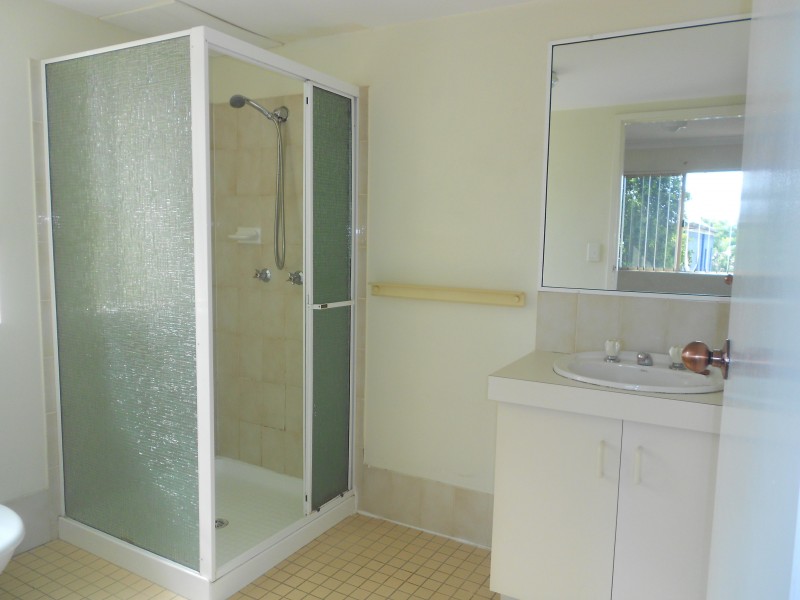 4/33 YORK STREET, Indooroopilly QLD 4068