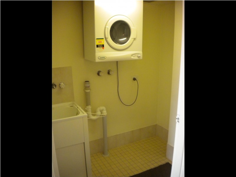 4/33 YORK STREET, Indooroopilly QLD 4068