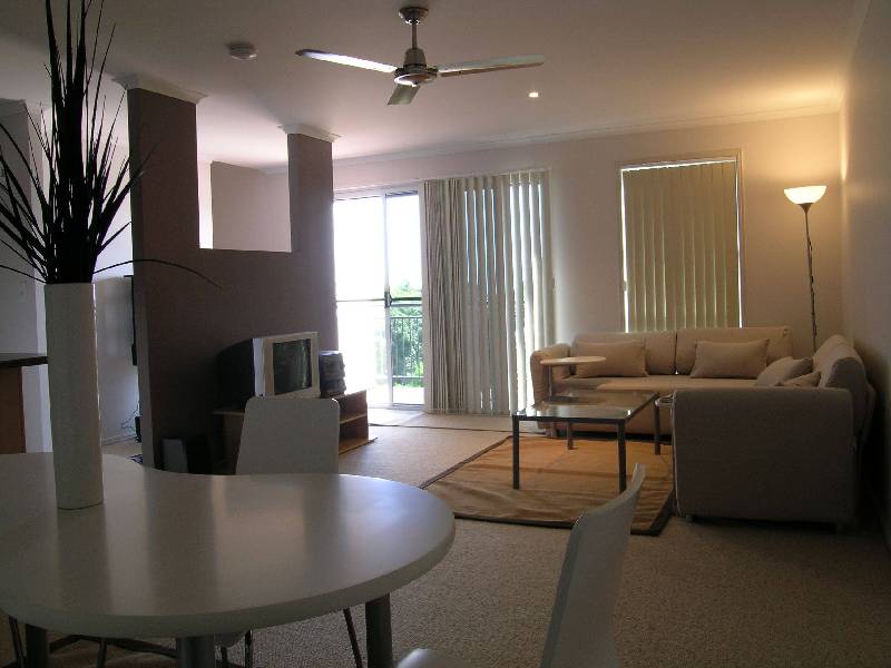 18 Pacific Ave, Tannum Sands QLD 4680