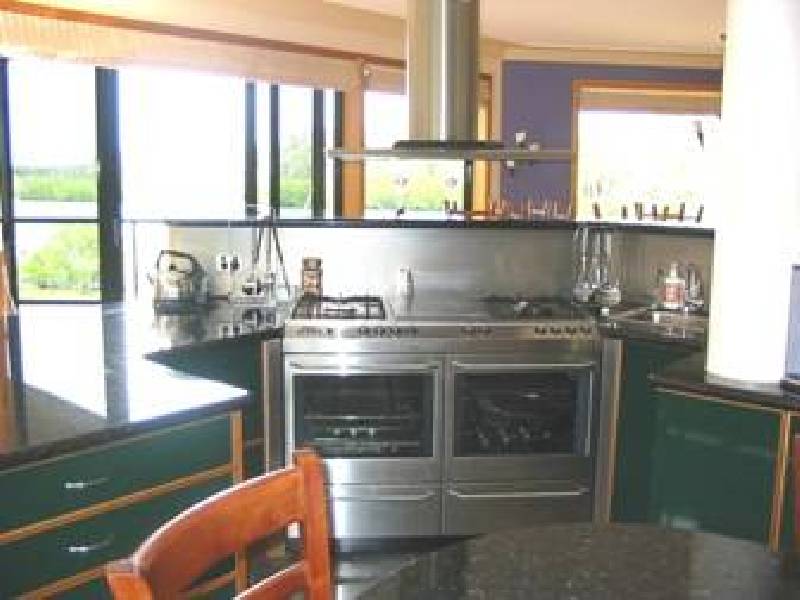 9 River Drive, Boyne Island QLD 4680