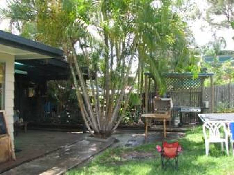 13 Hayes Avenue, Boyne Island QLD 4680