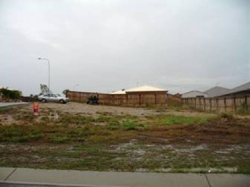 13 Golf View Drive, Boyne Island QLD 4680