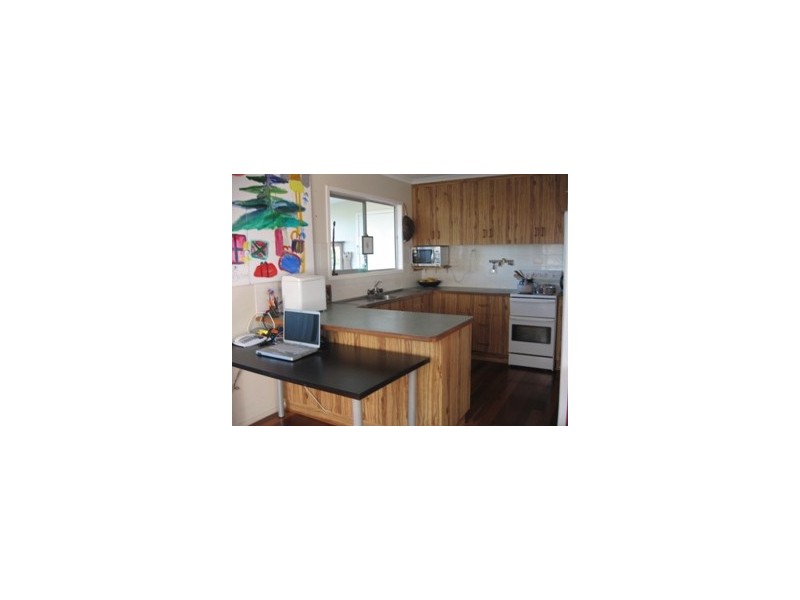 37 Amaroo Street, Boyne Island QLD 4680