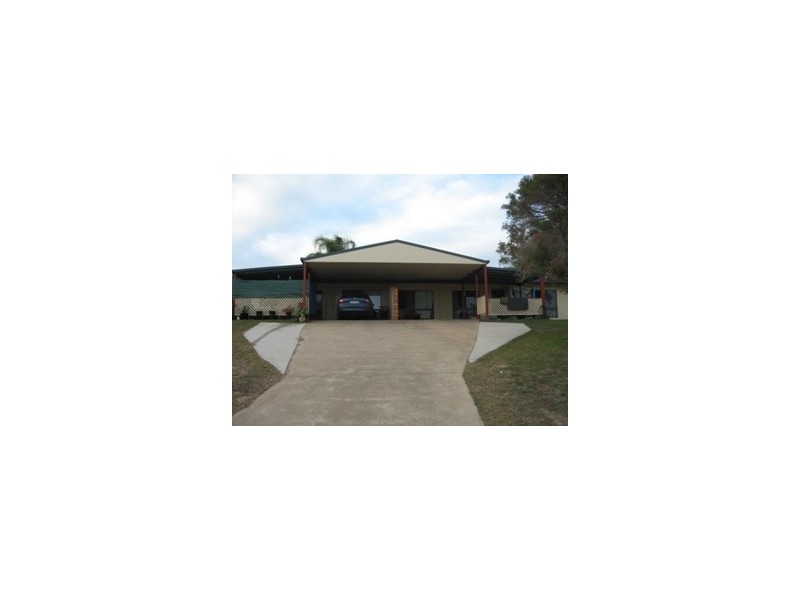 U1 & 2 10 Pleasant Avenue, Tannum Sands QLD 4680