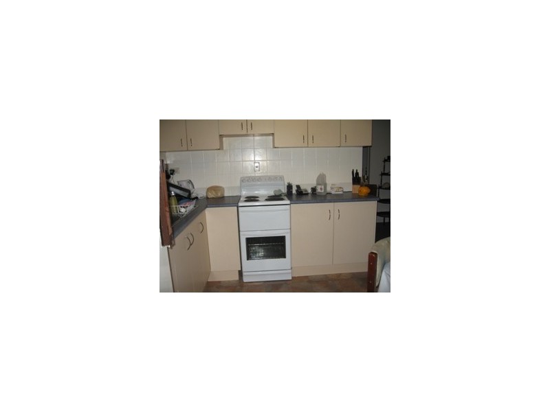 U1 & 2 10 Pleasant Avenue, Tannum Sands QLD 4680