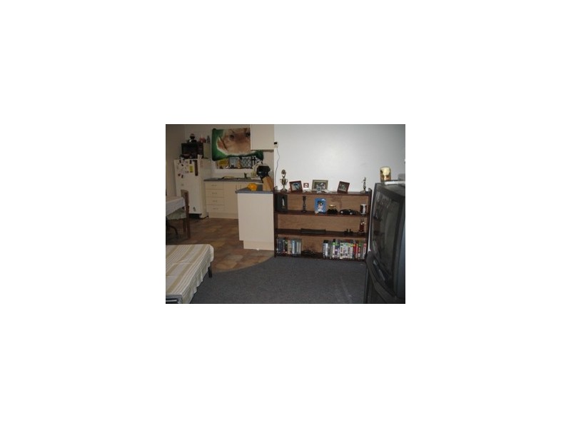 U1 & 2 10 Pleasant Avenue, Tannum Sands QLD 4680