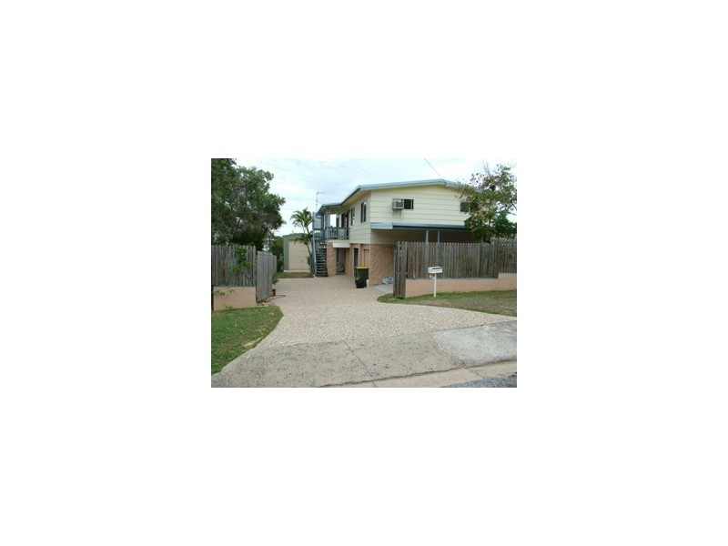 31 Amaroo Street, Boyne Island QLD 4680
