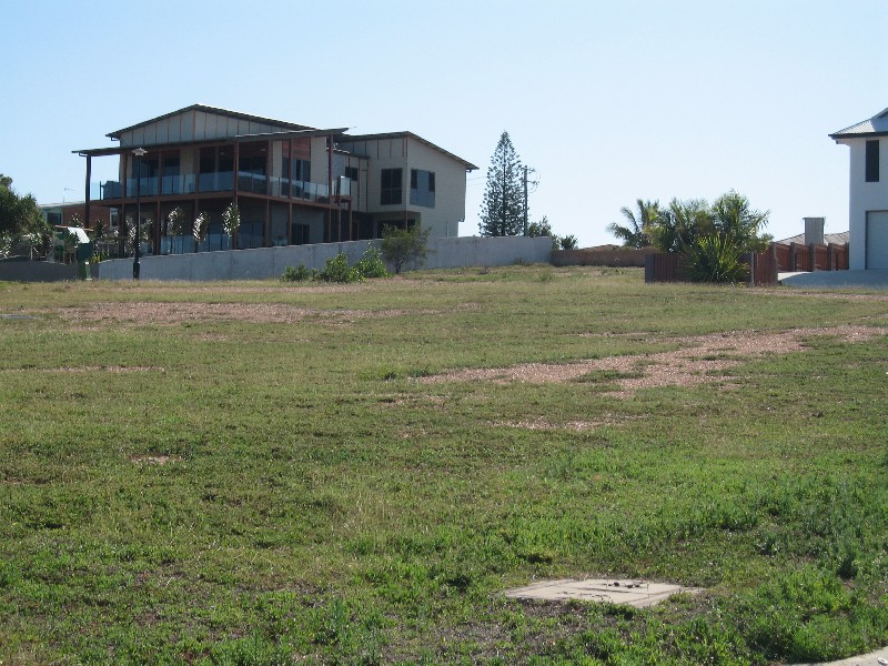 19 Tina Drive, Tannum Sands QLD 4680