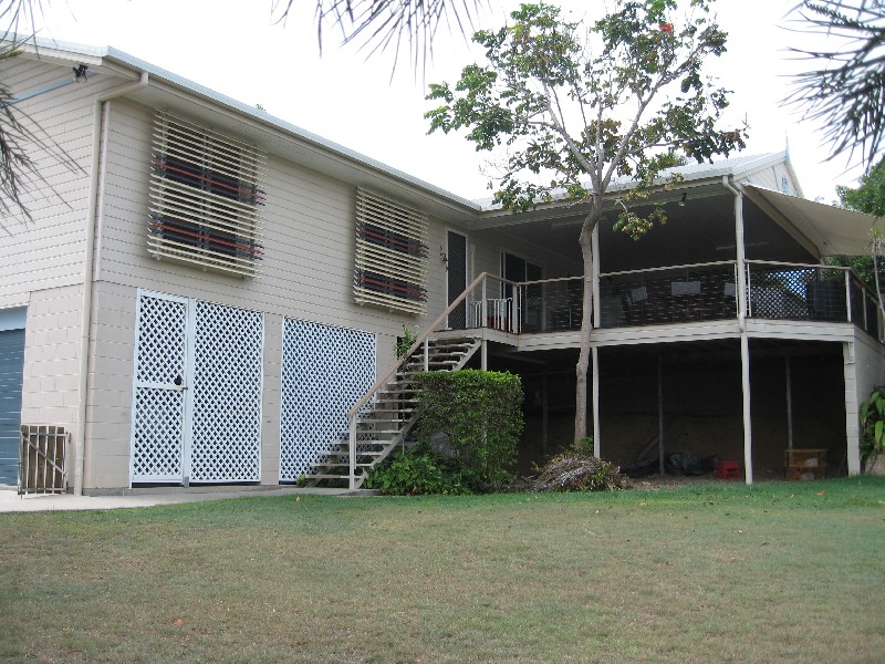 6 Curtis Avenue, Boyne Island QLD 4680