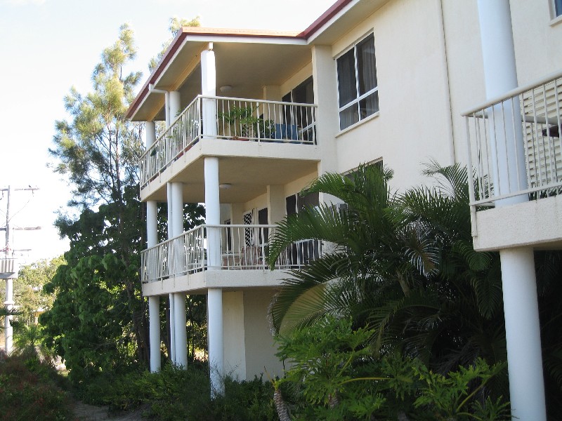 4/4 Pittsbay Crescent, Boyne Island QLD 4680