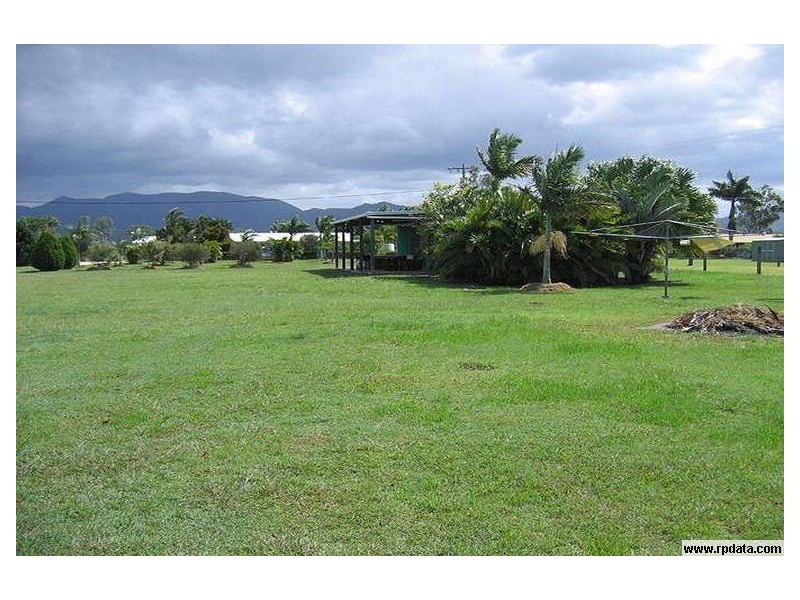 48 Koorawatha Drive, Bororen QLD 4678
