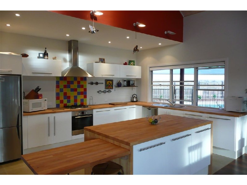 8 Longreach Court, Tannum Sands QLD 4680