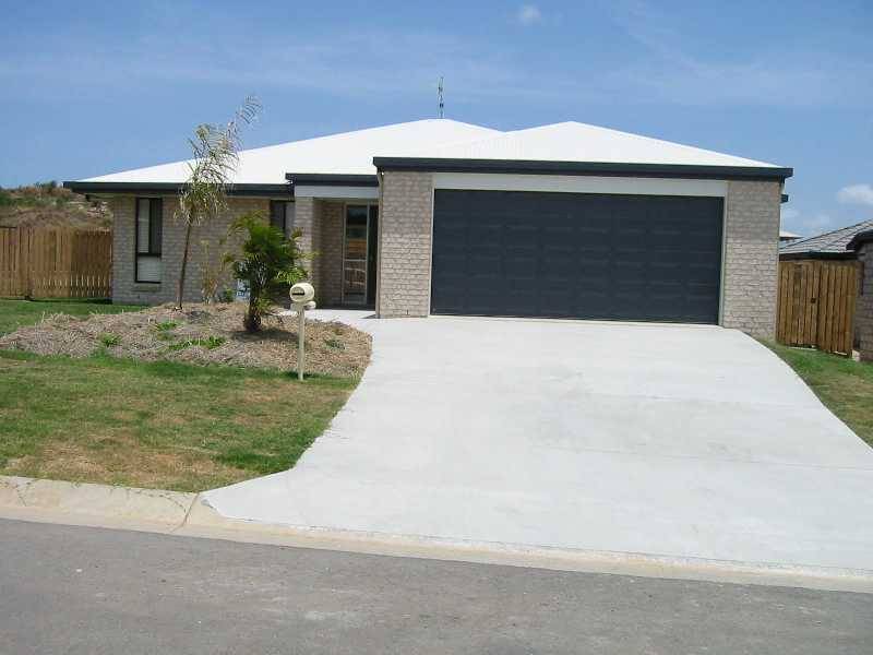 4 Melanie Court, Boyne Island QLD 4680