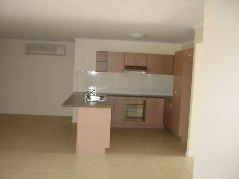 4 Melanie Court, Boyne Island QLD 4680