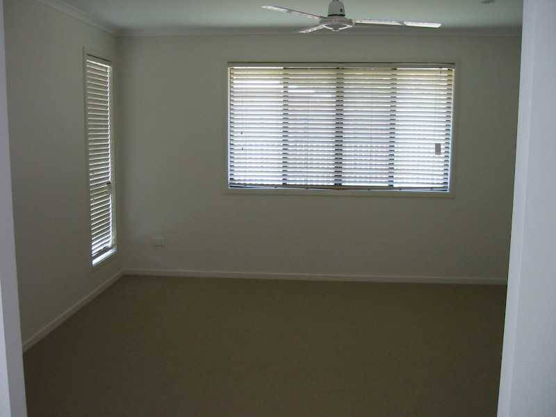 4 Melanie Court, Boyne Island QLD 4680