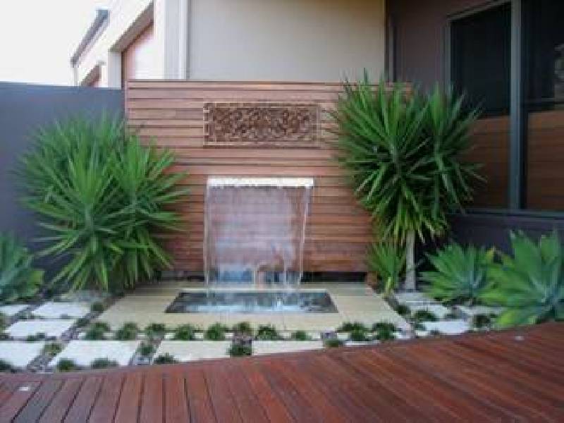 37 Wyndham Avenue, Boyne Island QLD 4680