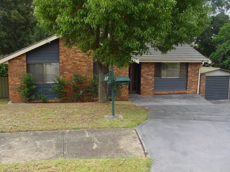 5 Elgar Pl, Seven Hills NSW 2147