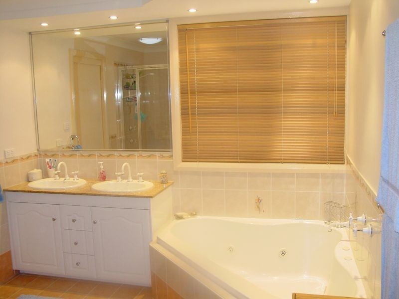 8 Gideon Street, Winston Hills NSW 2153