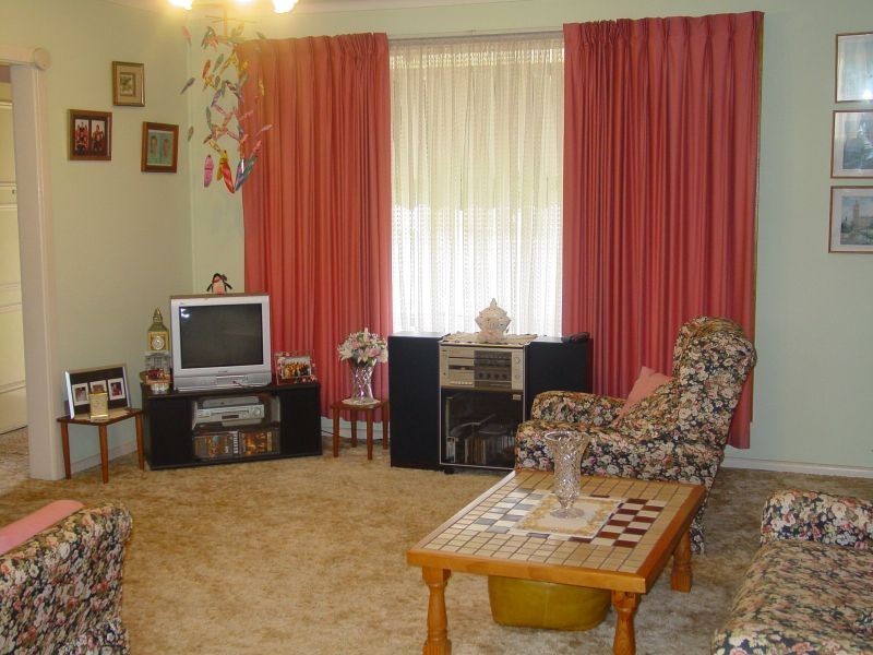 1 Todd Circle, Old Toongabbie NSW 2146