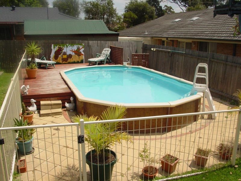 8 Woodlawn Drive, Toongabbie NSW 2146