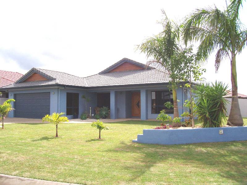 4 Romaine Court, Glenella QLD 4740