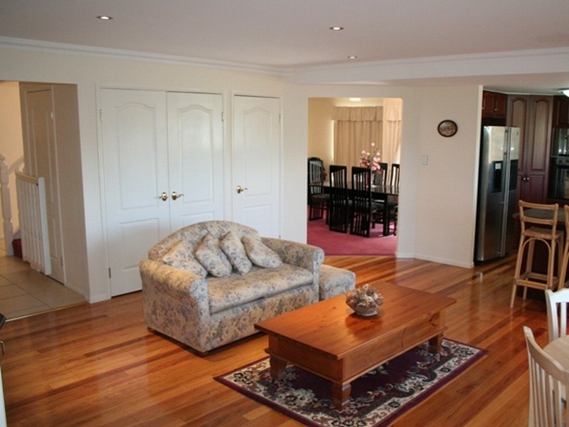 88 Mingah Cresent, Shailer Park QLD 4128