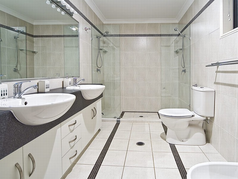 94 Hibiscus Close, Wishart QLD 4122