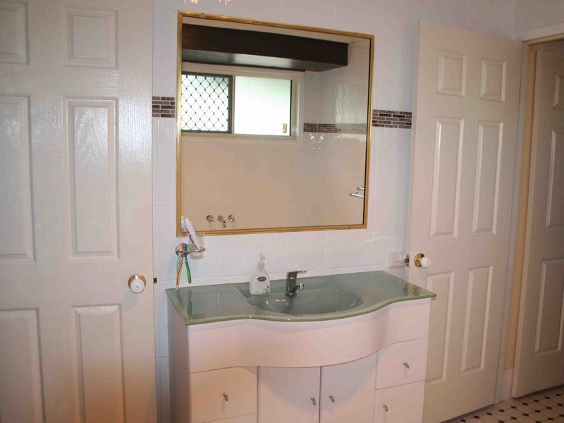 Tanah Merah QLD 4128