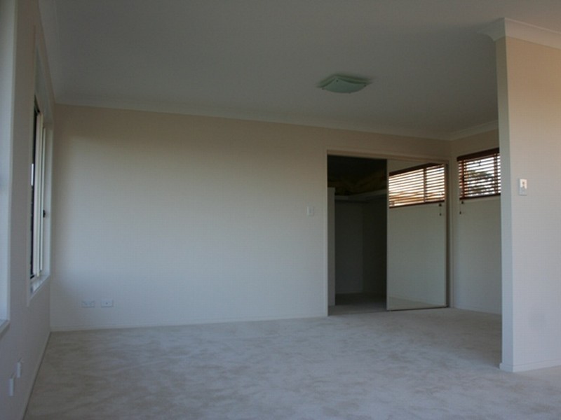 27 Kimberley Drive, Shailer Park QLD 4128