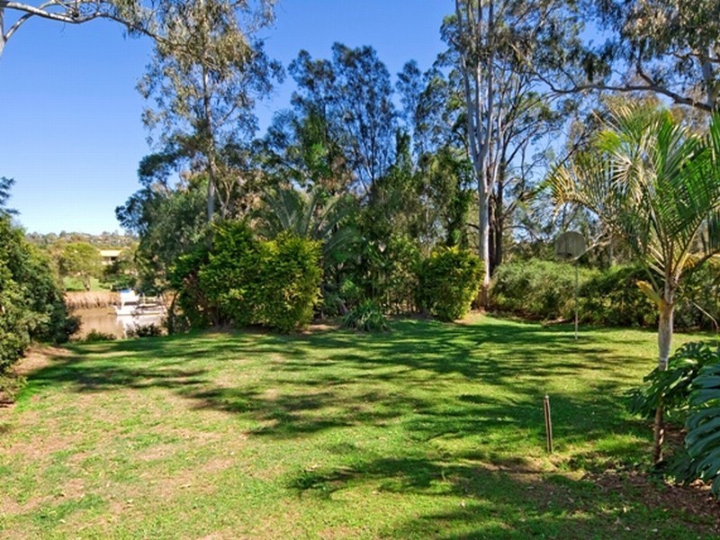 97 Dewar Drive, Loganholme QLD 4129