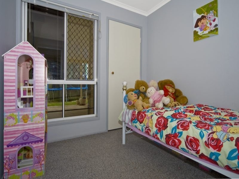 12 Melrose Place, Eagleby QLD 4207