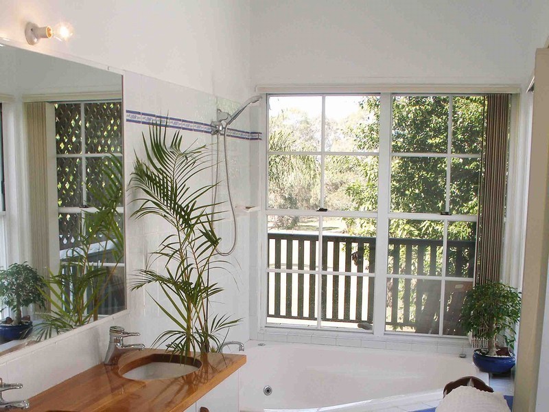 4 Riviera Court, Cornubia QLD 4130