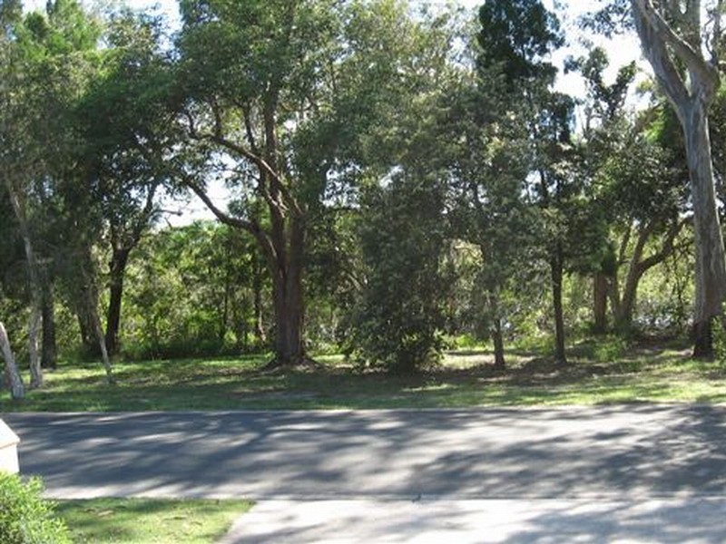 72 Ningi Esplanade, Ningi QLD 4511