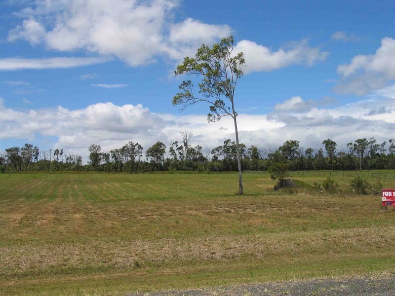 16 Oaks Drive, Burrum Heads QLD 4659