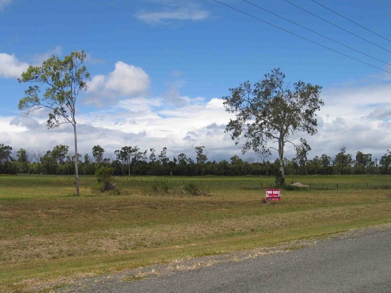 16 Oaks Drive, Burrum Heads QLD 4659