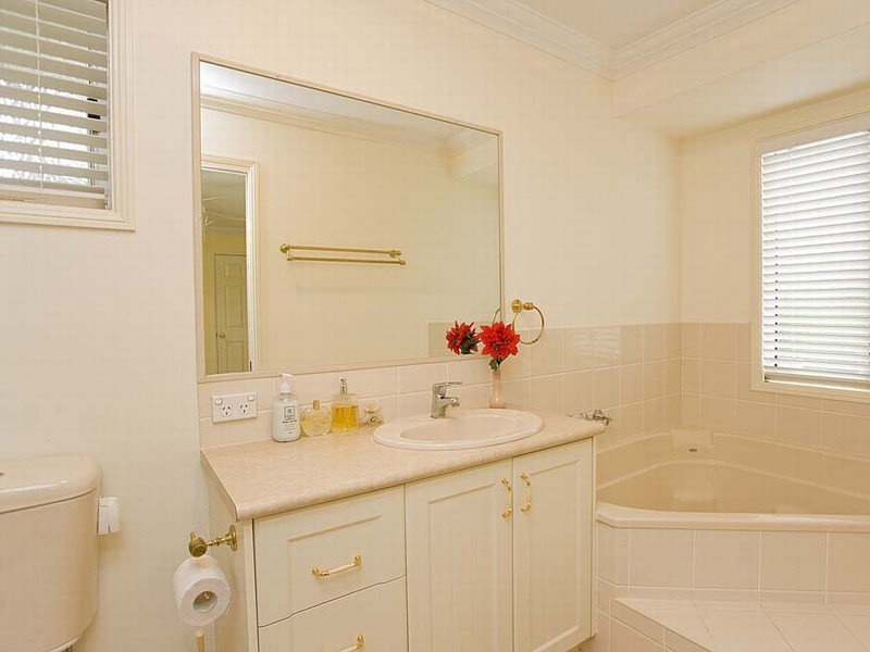 61 Alan Crescent, Eight Mile Plains QLD 4113