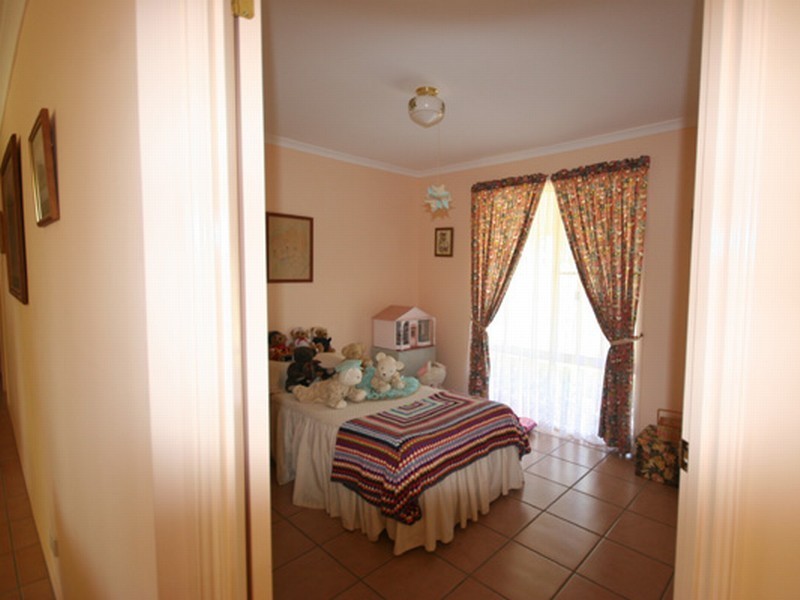 1 Munstervale Road, Tamborine QLD 4270