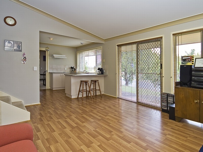 13 Hinchcliffe Street, Tanah Merah QLD 4128