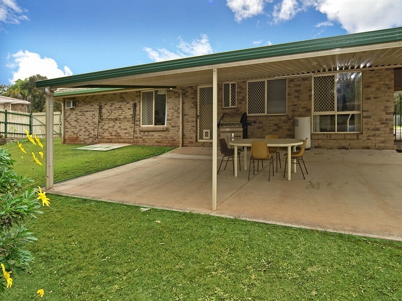 13 Hinchcliffe Street, Tanah Merah QLD 4128